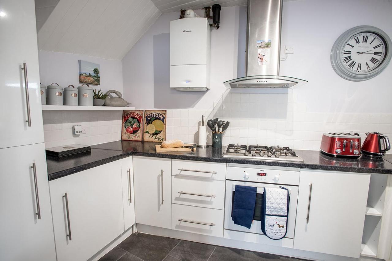Newly Renovated Old Bakery House In Bath, 3 Bedroom, Free Parking Eksteriør billede